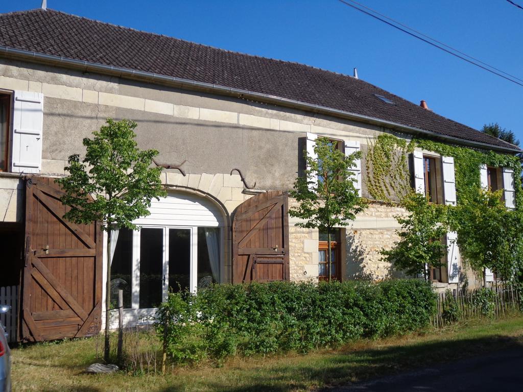 Holiday home Maison Frankrijk Couloutre